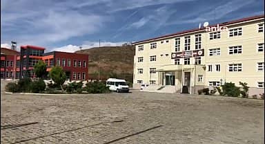 Amasya'da otobüs kazasında vefat eden öğrenci, arkadaşları tarafından okulunda anıldı