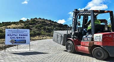 Ankara Büyükşehir Belediyesi'nden çevre ilçelere kilitli parke taşı döşeme çalışması
