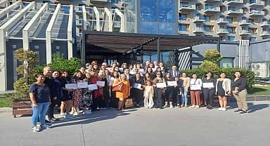 Avcılar'da kadınlar, üreten eller projesi ile dijitalleşiyor