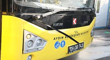 Aydın Büyükşehir, milli yas ilanının ardından toplu ulaşım araçlarına siyah kurdele astı
