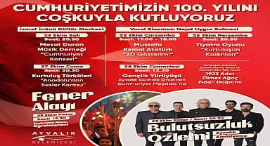 Ayvalık'ta Cumhuriyetin 100. yılına özel coşkulu kutlama