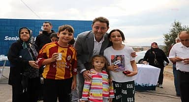 Bandırma Belediye Başkanı Tosun, mahalle buluşmalarına tüm hızıyla devam ediyor