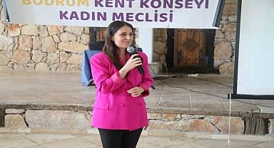 Bodrum'da kadınlar, siyaset atölyesinde bir araya geldi