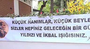 Çankayalı miniklerden işaret dili ile Atatürk sevgisi