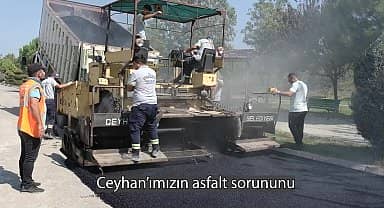 Ceyhan'da yol çalışmaları devam ediyor