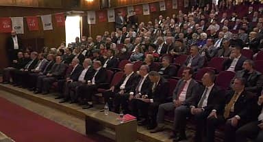 CHP Çorum il kongresinde konuşan Murat Bakan: "Bu bir bayrak yarışı, devredeceğiz"