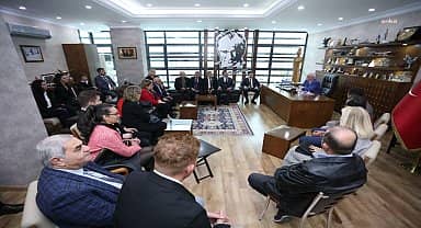 CHP Eskişehir İl Başkanı Yalaz ve il yönetiminden Odunpazarı Belediye Başkanı Kurt'a ziyaret