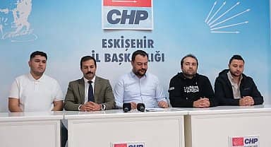 CHP Eskişehir İl Gençlik Kolları Başkanı Diler: "21 yaşındaki bir genç bu hayattan beklentilerini kaybetmişse bunun sorumlusu bu hayatı dayatanlardır"