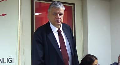 CHP Genel Başkan Aday Adayı Örsan Öymen Trabzon İl Başkanlığını Ziyaret Etti: "Tutarlı bir şekilde ilerliyoruz"