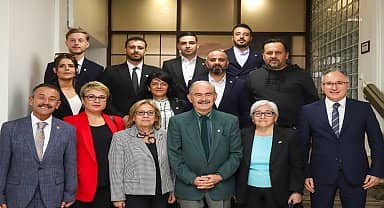 CHP Tepebaşı ilçe yönetiminden Yılmaz Büyükerşen'e nezaket ziyareti