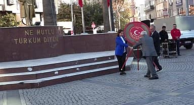 Edremit'te muhtarlar günü kutlandı