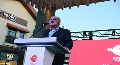 Efeler'in ilk film festivali Altan Erkekli film günleri sona erdi