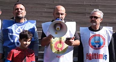 Eskişehir'de eğitim sendikaları, Millî Eğitim Bakanlığı'nın ara tatilde öğretmenlere yüz yüze seminer kararına tepki gösterdi