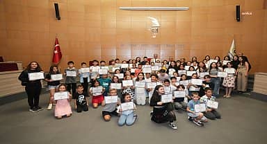 Gaziemir'in robotik kodlamacıları eğitimlerini tamamladı