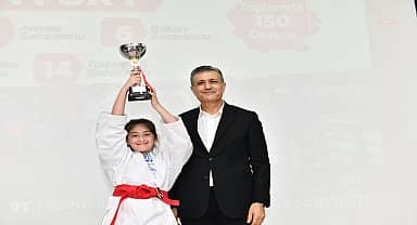 Geleceğin sporcuları Esenyurt'ta yetişiyor