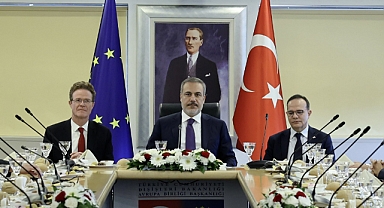 Hakan Fidan, AB Türkiye Delegasyonu Başkanı ve AB üyesi ülkelerin büyükelçileri ile bir araya geldi