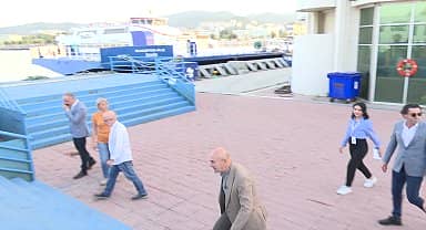 İzmir Büyükşehir Belediye Başkanı Tunç Soyer: "'Yurtta sulh, cihanda sulh' sözüyle dünya barışını takip etmeye devam etmeliyiz"
