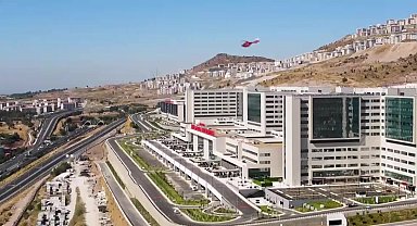 İzmir Tabip Odası Başkanı Süleyman Kaynak: "İzmir Şehir Hastanesi'nin tam kapasite ile çalışması için 9- 10 bin kişilik istihdama ihtiyaç var"