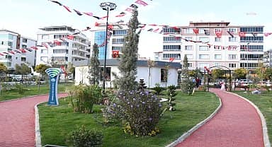 İzmir Torbalı'da Cumhuriyet'in 100. Yılı için 'Zübeyde Hanım Botanik Parkı' açıldı