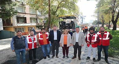 İzmit Belediye Başkanı Fatma Kaplan Hürriyet: "Yıllardır el sürülmeyen yerlerde köklü değişimler yapıyoruz"
