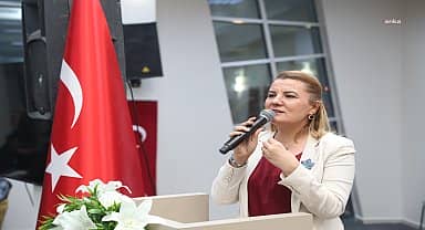 İzmit Belediye Başkanı Hürriyet'ten tören alanı tepkisi