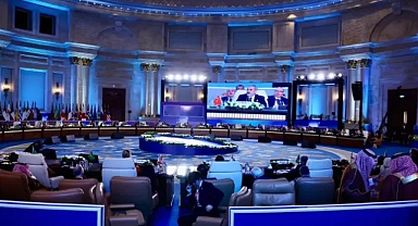 Kahire Barış Zirvesi'nde 35 ülke Gazze krizi için buluştu