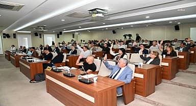 Karabağlar Belediyesi'nde 2 milyar 500 milyonluk bütçe kabul edildi