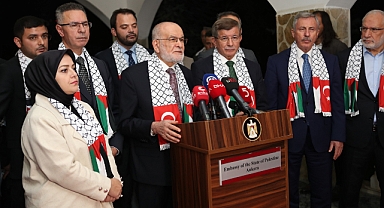 Karamollaoğlu ve Davutoğlu Filistin Büyükelçiliğini ziyaret ederek destek mesajlarını iletti