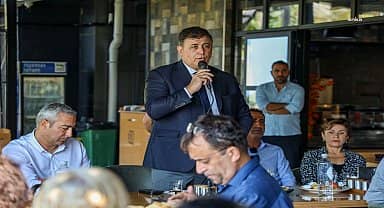 Karşıyaka Belediye Başkanı Tugay, CHP üyeleriyle buluştu