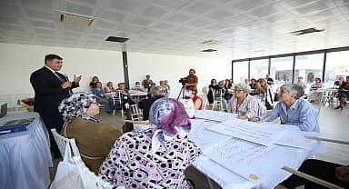 Karşıyaka Belediye Başkanı Tugay, Karşıyakalı kadınlarla buluştu