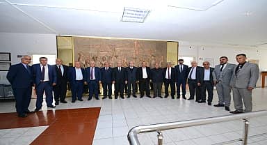 Kırşehir Belediye Başkanı Ekicioğlu, merkez mahalle muhtarlarıyla buluştu