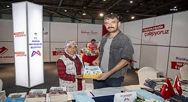 Kitap tutkunlarından 8. CNR Mersin Kitap Fuarı'na yoğun ilgi