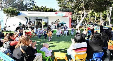 Konyaaltı Belediyesi'nin bebek parkına yoğun ilgi