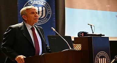 Mansur Yavaş, Ufuk Üniversitesi'nin 29 Ekim Cumhuriyet Bayramı programına katıldı
