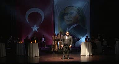 Merkezefendi kent tiyatrosu ve orkestrası ayakta alkışlandı