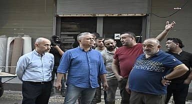Muratpaşa Belediye Başkanı Uysal'dan esnafa geçmiş olsun ziyareti