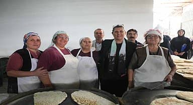 Özlem Çerçioğlu İncirliova Pazarı'nı ziyaret etti