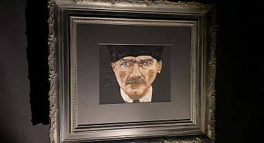 Sanatçı Leyla Aslan, iplikten Atatürk portresi yaptı