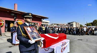 Şehit İtfaiye Eri Orçun Yaşar son yolculuğuna uğurlandı