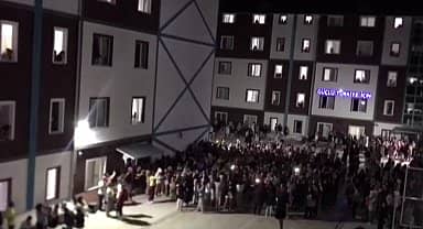 Sinop KYK yurdunda kalan öğrencilerden protesto: "Ölmek değil barınmak istiyoruz"