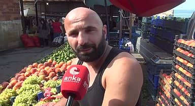 Sinop'ta pazarcılık yapan esnaf: "Haftada 2 gün 7 bin lira mazota para veriyorum. 4 bin lira da poşete para veriyorum etti 11 bin lira. Ben zaten 10 bin lira para kazanıyorum"