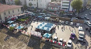 Tarsus'ta 1 milyon fide, 30 ton buğday ve 250 bin fidan ücretsiz dağıtıldı