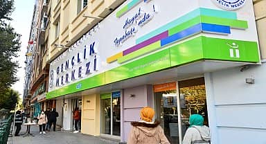 Tepebaşı Belediyesi bünyesindeki güz dönemi eğitimlerine 2 saatte bin 200 öğrenci kaydoldu
