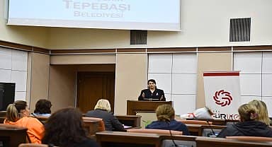 Tepebaşı Belediyesi'nden kadın personele meme kanseri eğitimi