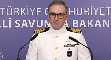 Tuğamiral Zeki Aktürk: 