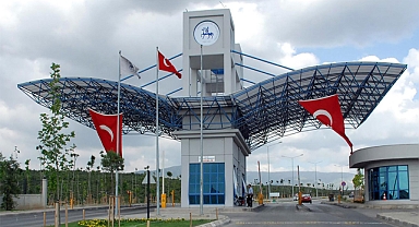 Yemek zammı protesto eden öğrenciler gözaltına alındı