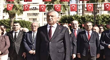 Zeydan Karalar, gençlerle birlikte Yeşiloba Şehitliği Müzesi'ni ziyaret etti