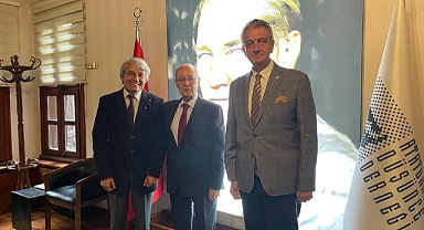 10. Cumhurbaşkanı Sezer, Atatürkçü Düşünce Derneği’ni ziyaret etti