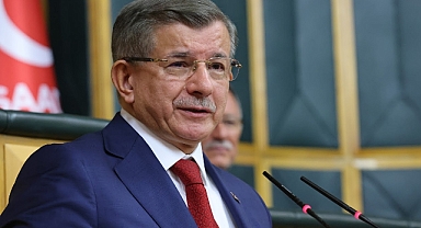 Ahmet Davutoğlu: “Şovu bırakın”