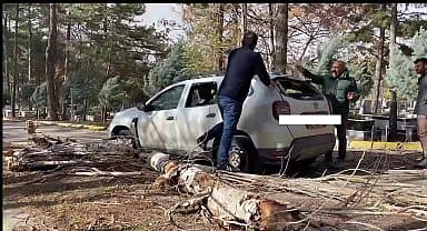 Aksaray'da kuvvetli rüzgar hayatı olumsuz etkiledi
